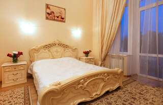 Отель Гостиница Екатерина Одесса Люкс-2